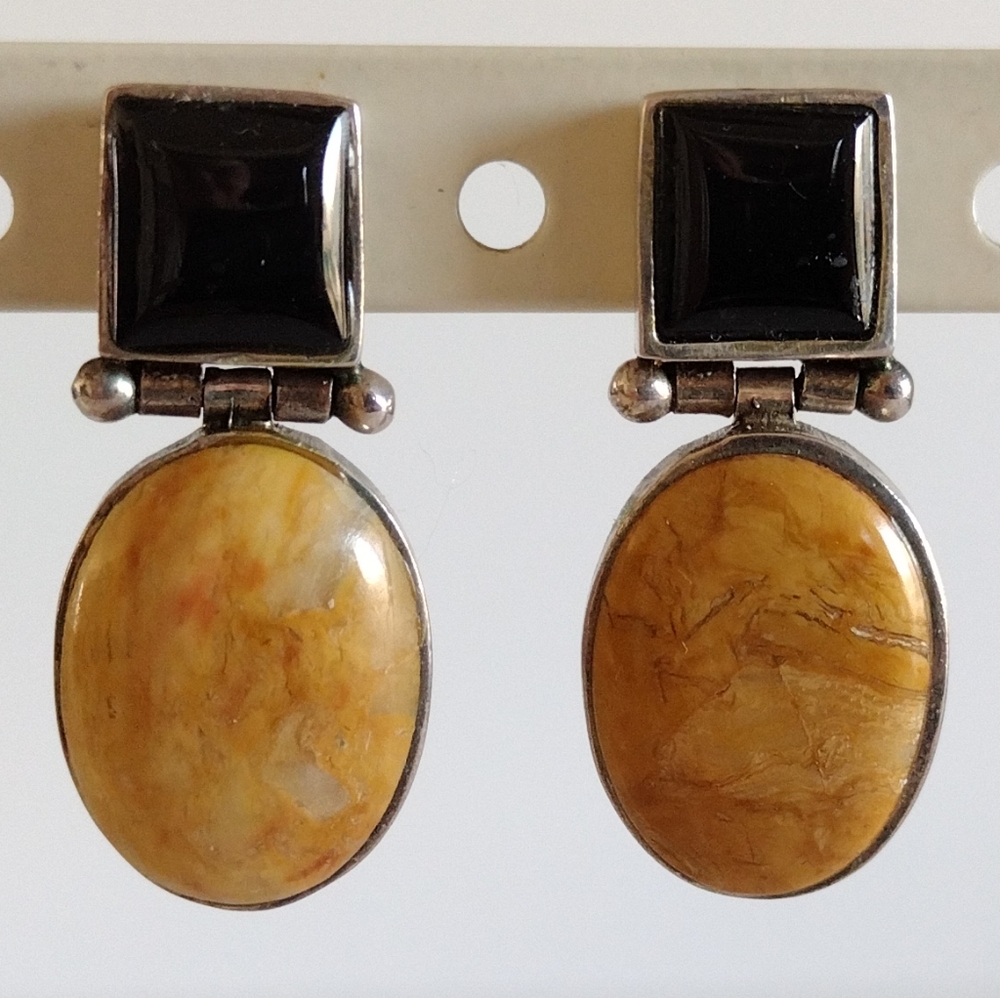 Onyx Yellow Jasper Sterling Silver Pierced Earrings Thailand
